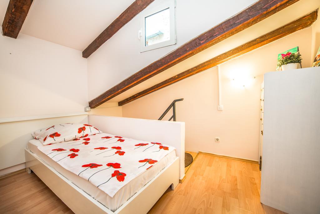 Apartments Dominik Ровінь Екстер'єр фото