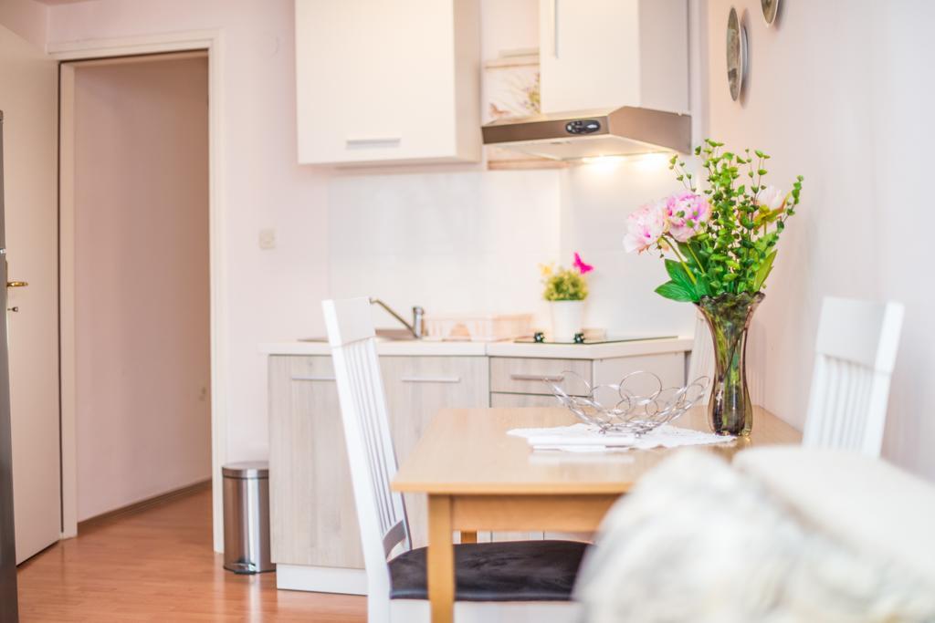 Apartments Dominik Ровінь Екстер'єр фото