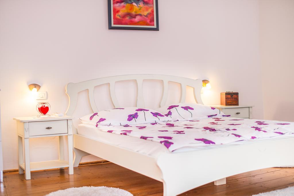 Apartments Dominik Ровінь Екстер'єр фото